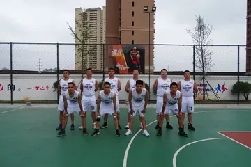 如何在封闭训练中培养篮球战术意识_2
